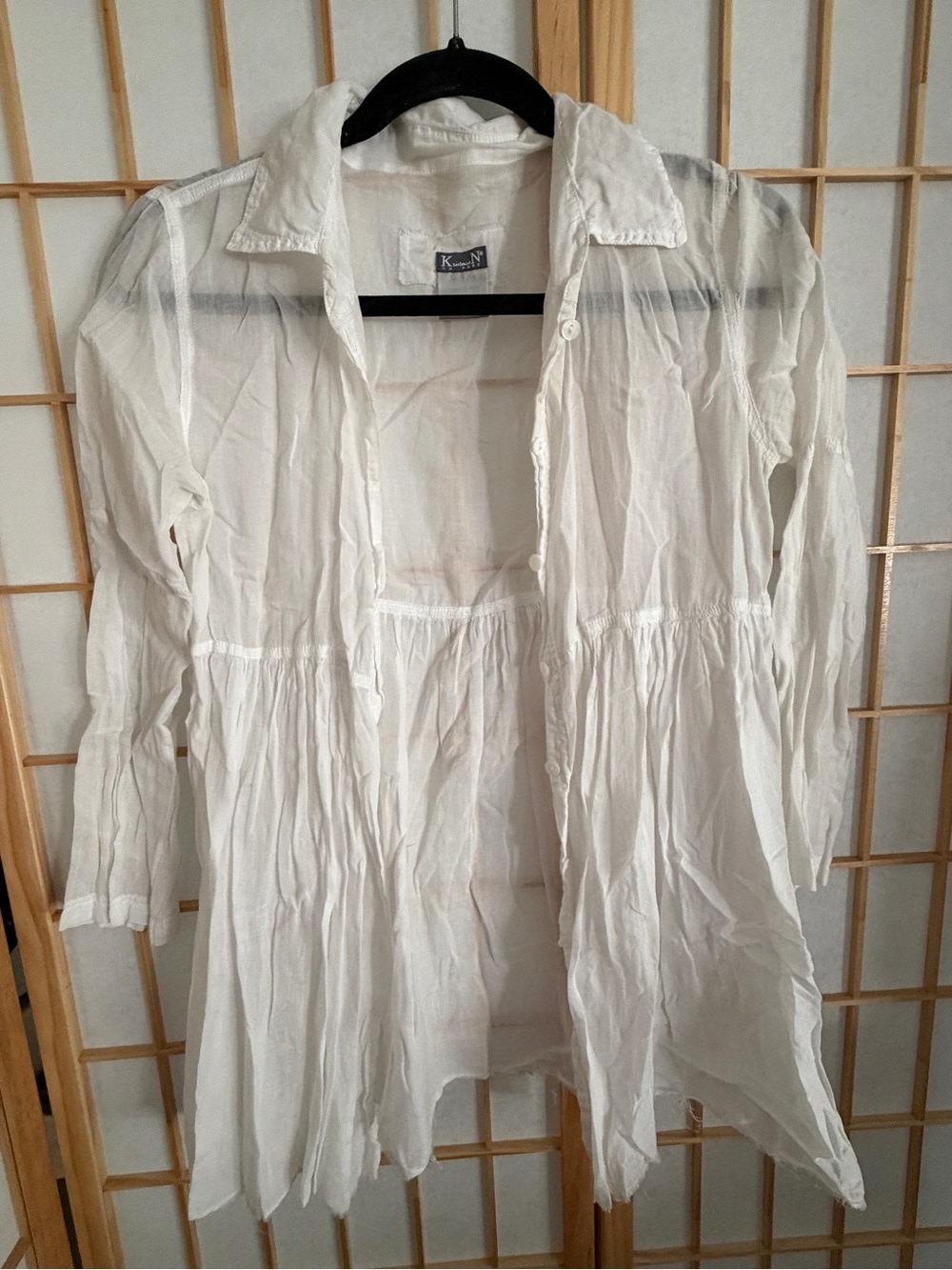 Kristesen Du Nord White Lightweight Button-Front Tunic Blouse